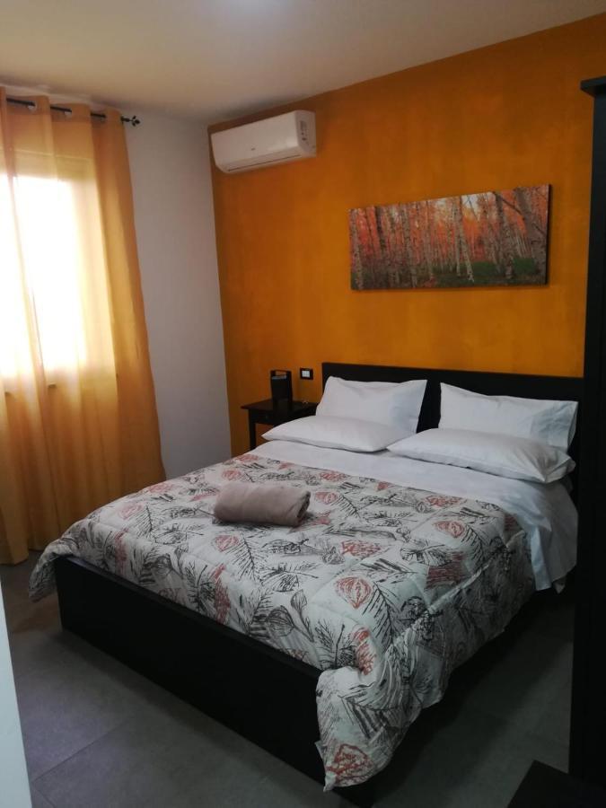 B&B Borgo Lando Барчеллона-Поццо-ді-Готто Екстер'єр фото