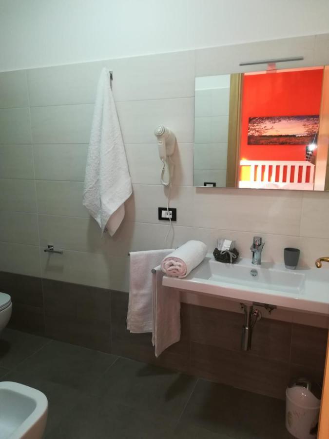 B&B Borgo Lando Барчеллона-Поццо-ді-Готто Екстер'єр фото